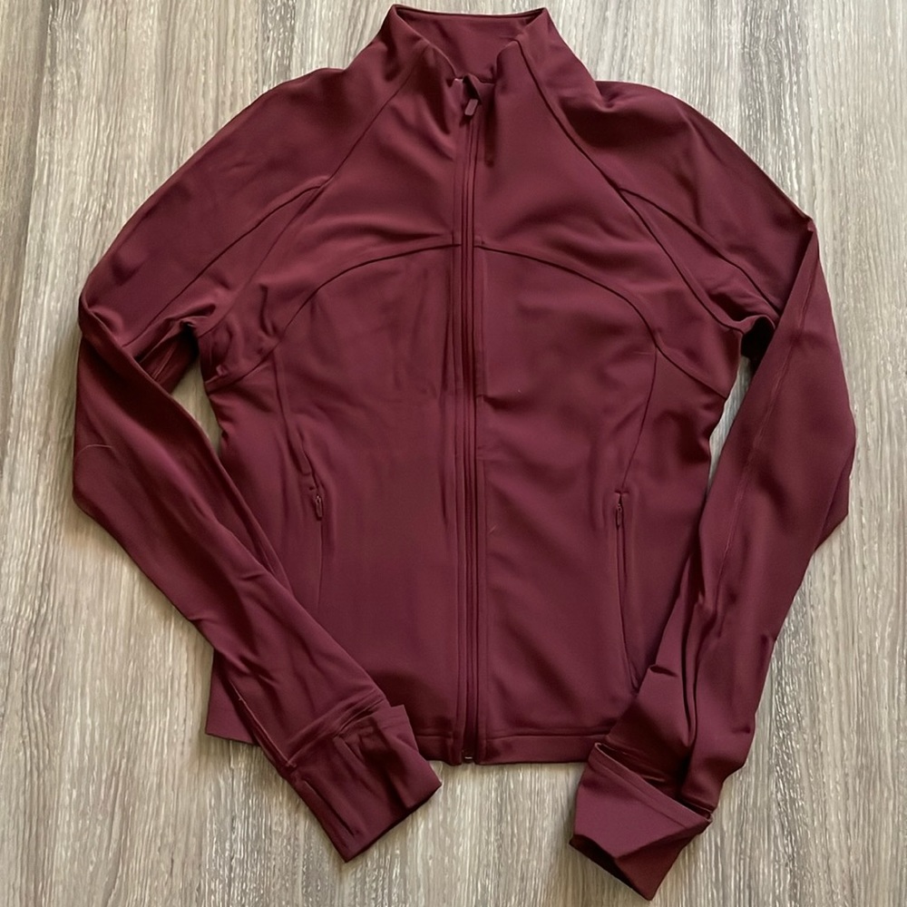 Nulu define jacket
